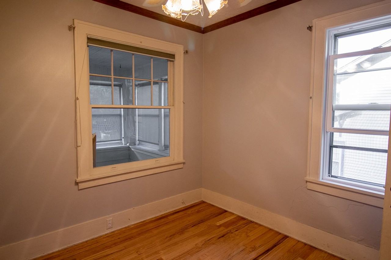 5404 Pacific St - Photo 7 of 26