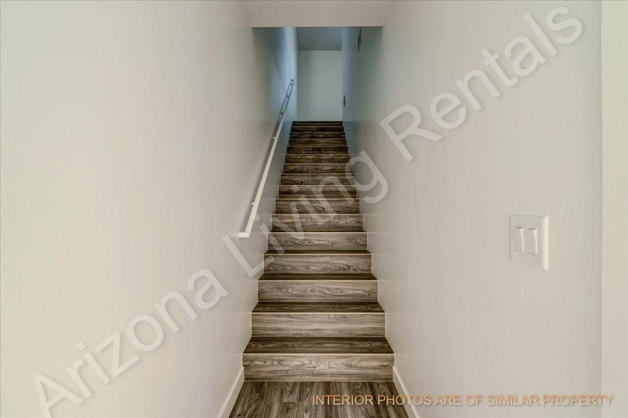 DISCOVER MINIMAL MODERN LIVING - Photo 5 of 40