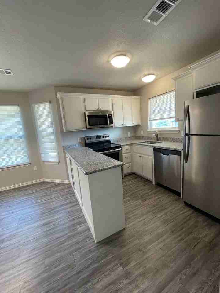 46 Pine Ridge Ln - Photo 3 of 19