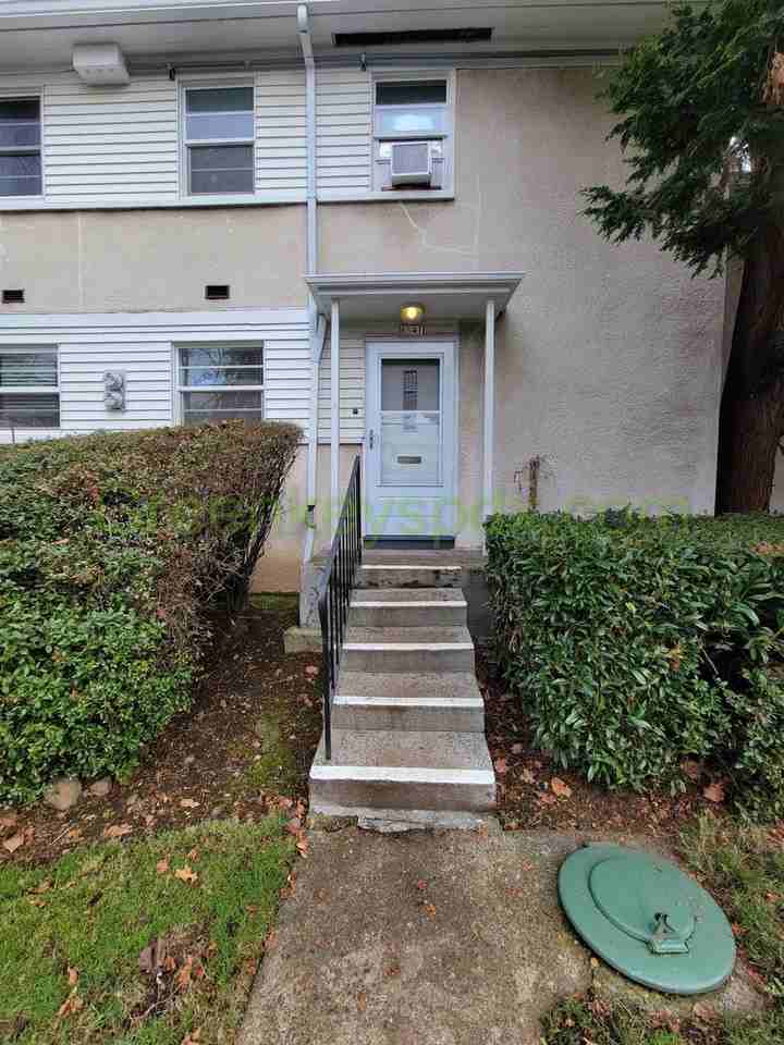 6841 Ne Broadway - Photo 3 of 26