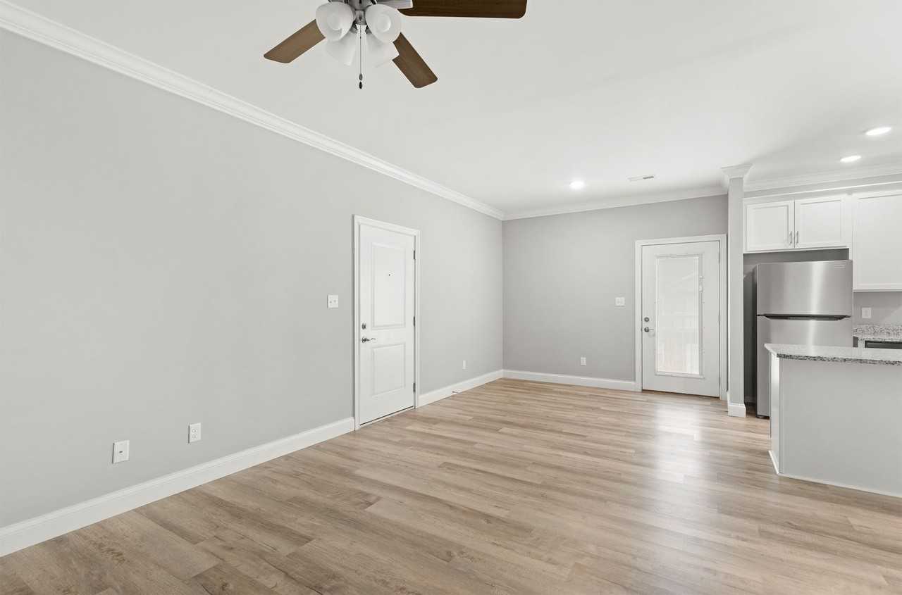 Keystone Commons/ 2162 - Photo 6 of 14