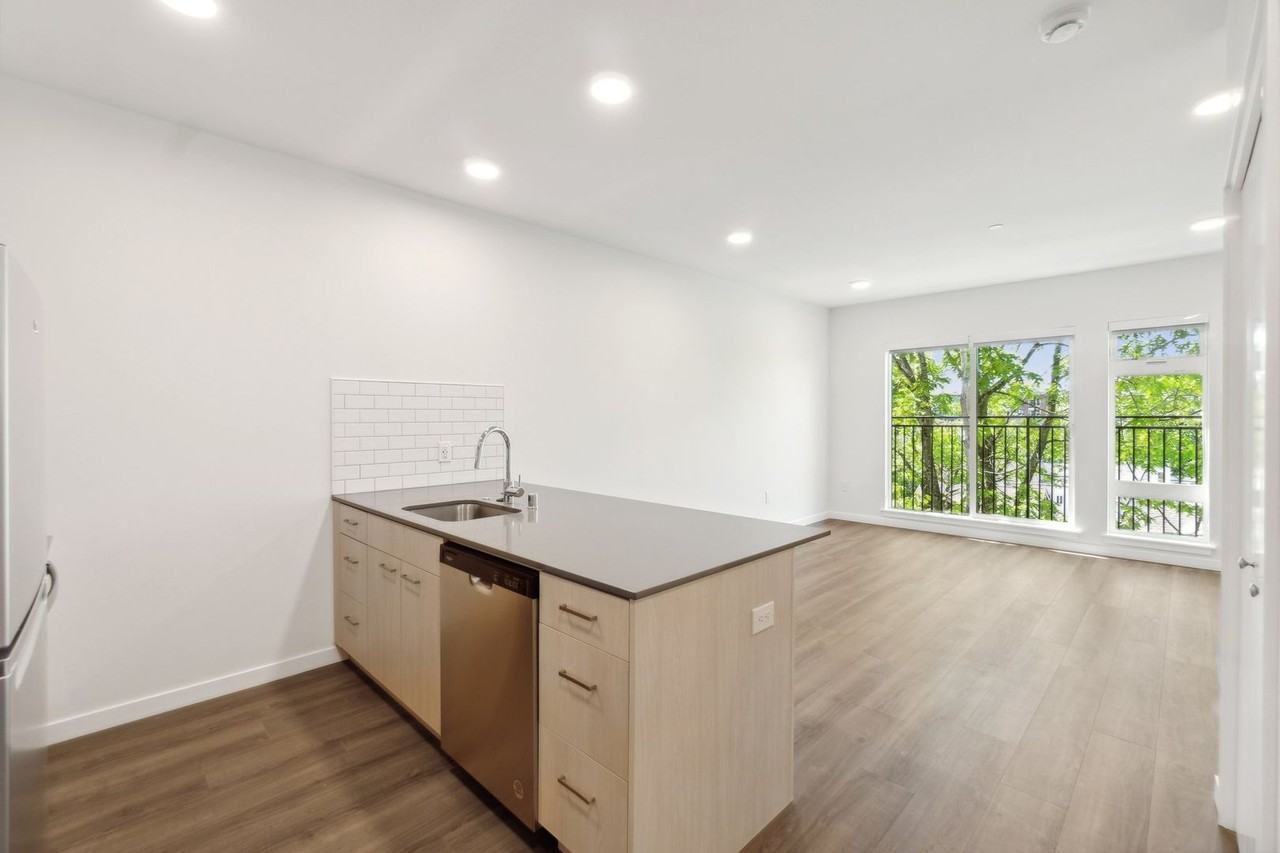 Plaid Apartments - Photo 2 of 37