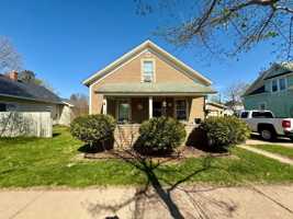 featured image of 1005 S 5th Ave