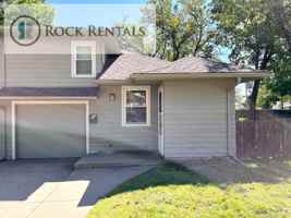 featured image of 718 N Poplar St