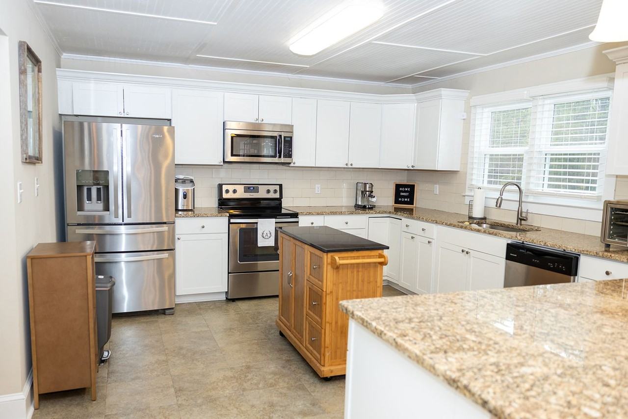 6551 Hog Mountain Rd - Photo 3 of 26