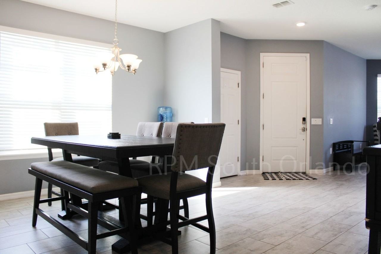 3415 Feathergrass Ct - Photo 2 of 19