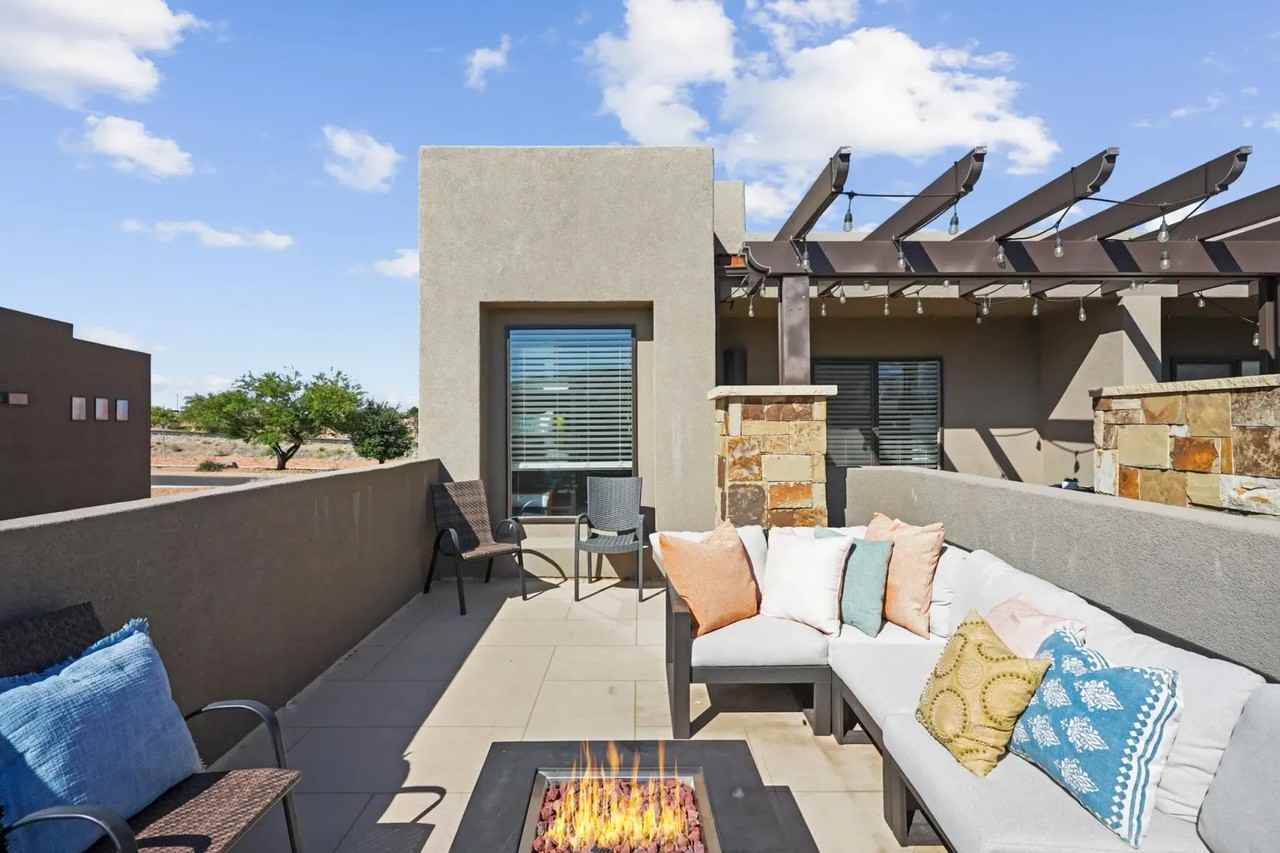 5029 N Escapes Dr - Photo 2 of 50