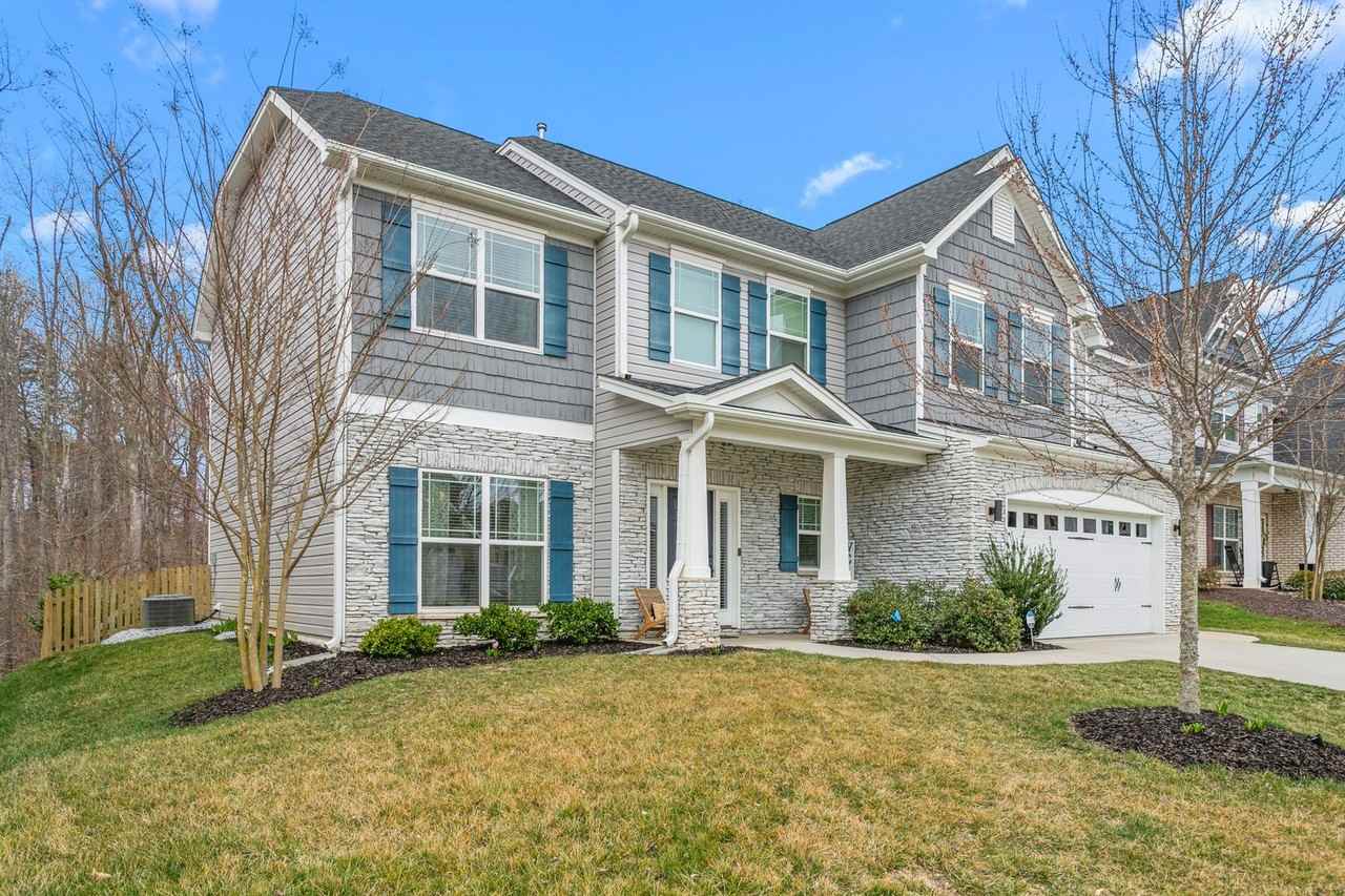 1103 Magenta Way - Photo 2 of 20