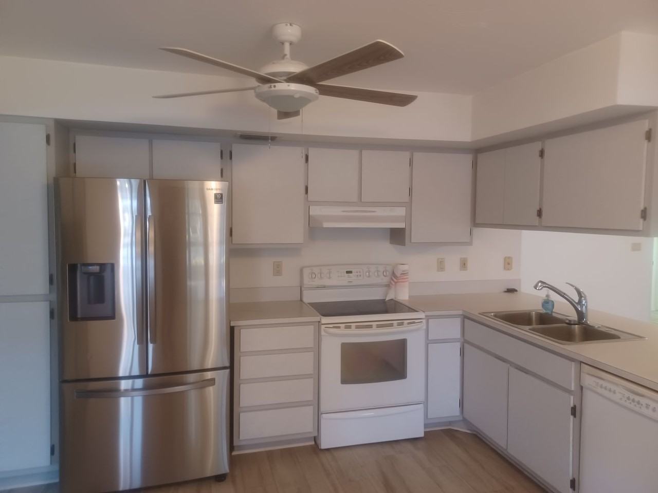 2227 Se 26th St - Photo 5 of 26