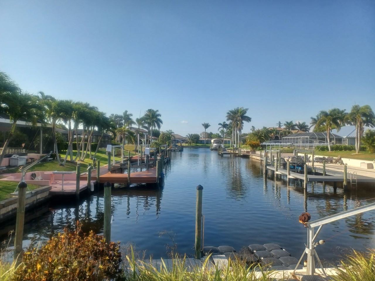 2227 Se 26th St - Photo 2 of 26