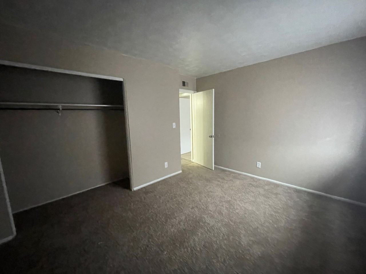 720 W Centennial Ave - Photo 6 of 9