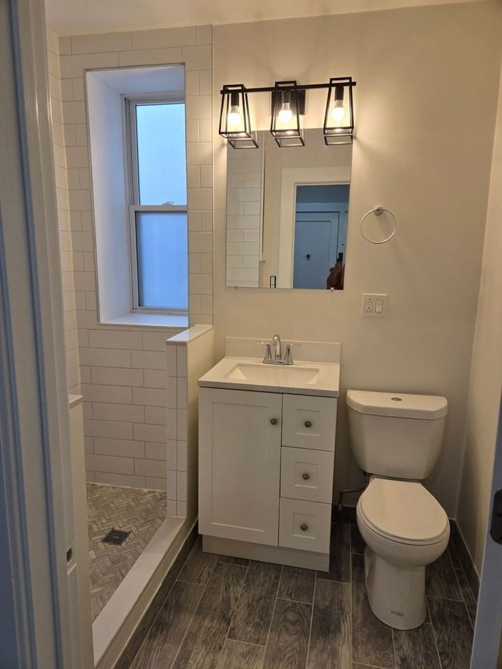 1190 Commonwealth Ave - Photo 4 of 12