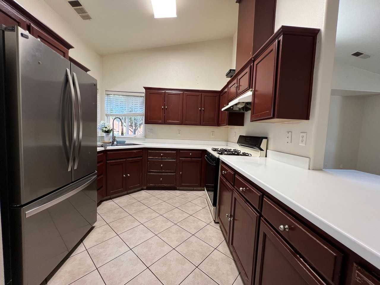 1820 Catherine Ave - Photo 6 of 14