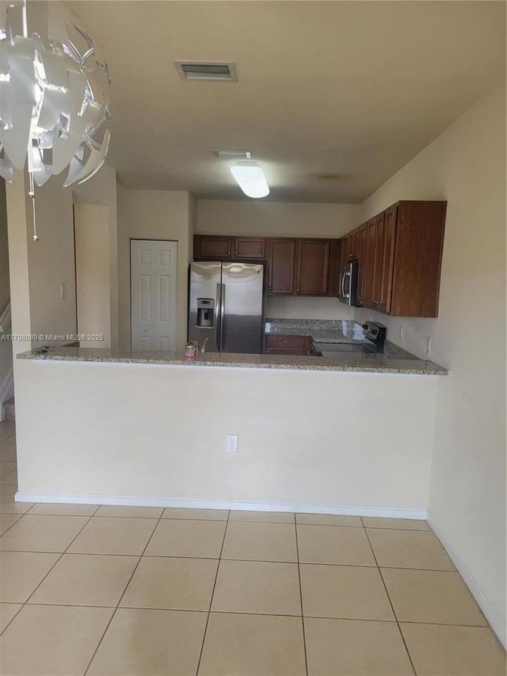 8930 8930 NW 97th Avenue 206 - A #A - Photo 2 of 10