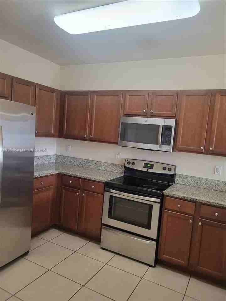 8930 8930 NW 97th Avenue 206 - A #A - Photo 3 of 10