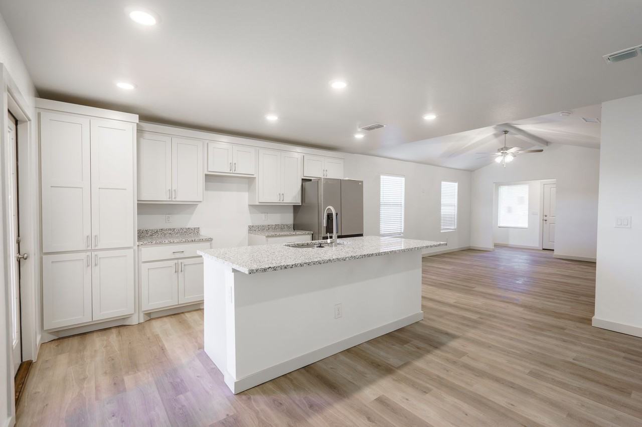 8012 Elm Ave - Photo 2 of 4
