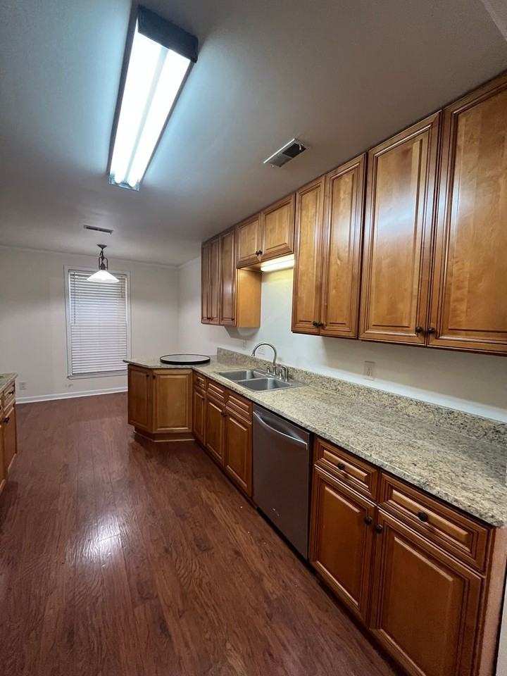 1081 General George Patton Rd - Photo 3 of 17