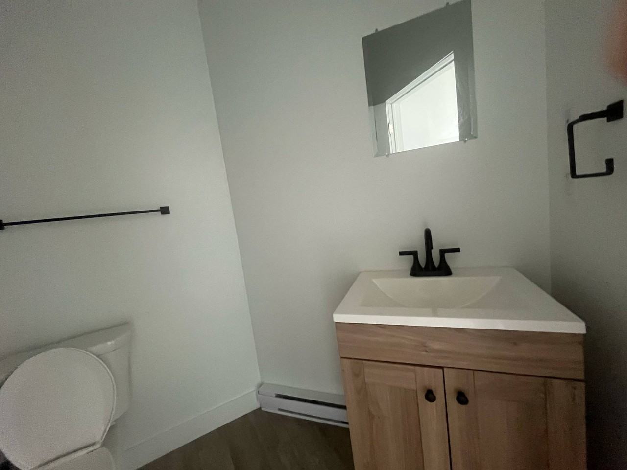 87 Weldon St #201 - Photo 2 of 8