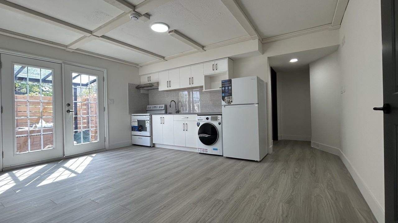 6552 Nolan Street - Photo 2 of 6