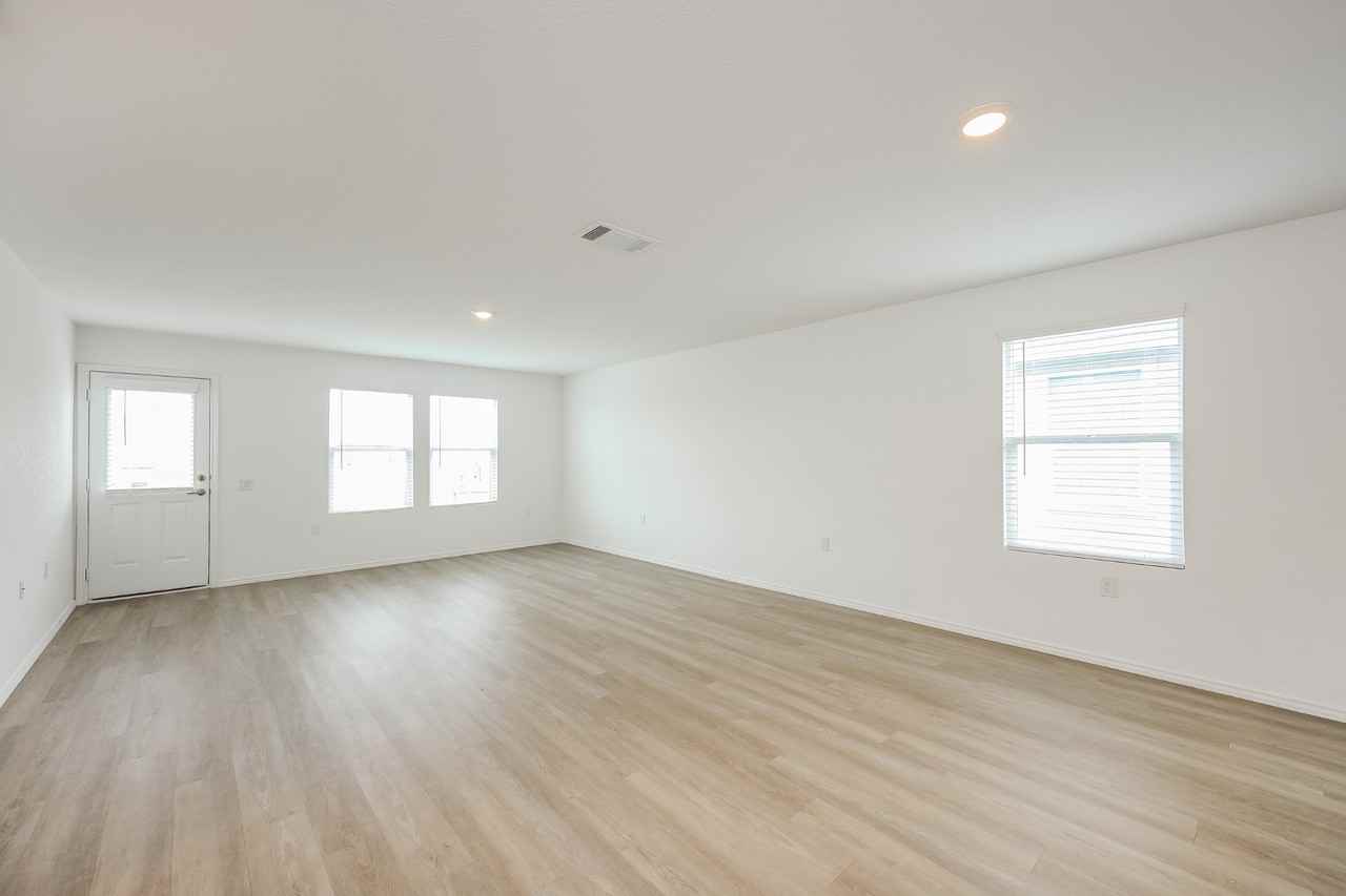 11915 Cink Dr - Photo 3 of 16