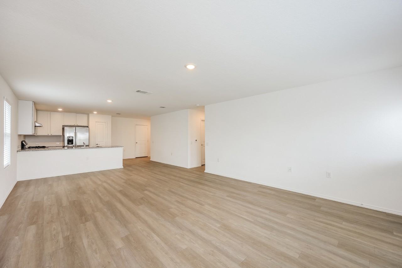 11915 Cink Dr - Photo 5 of 16