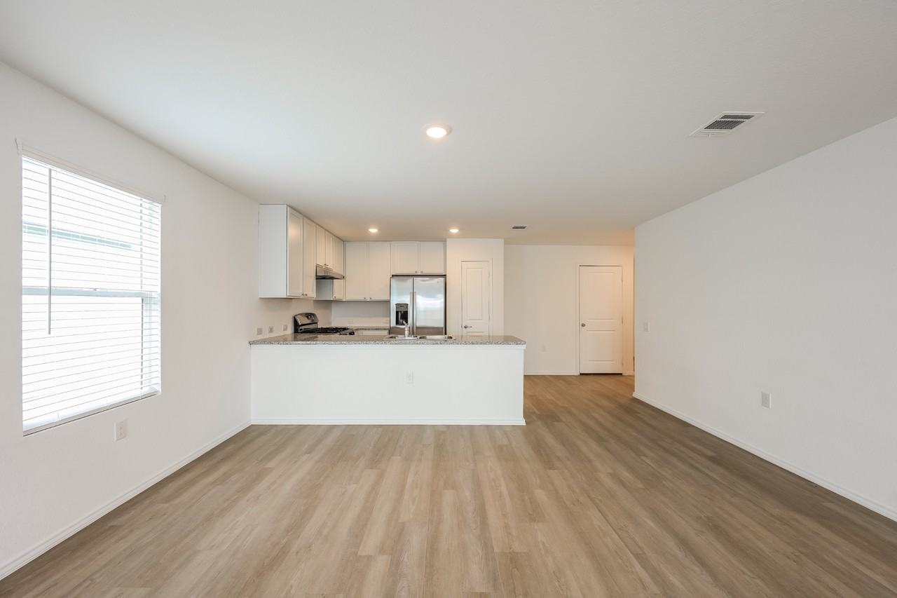 11915 Cink Dr - Photo 6 of 16