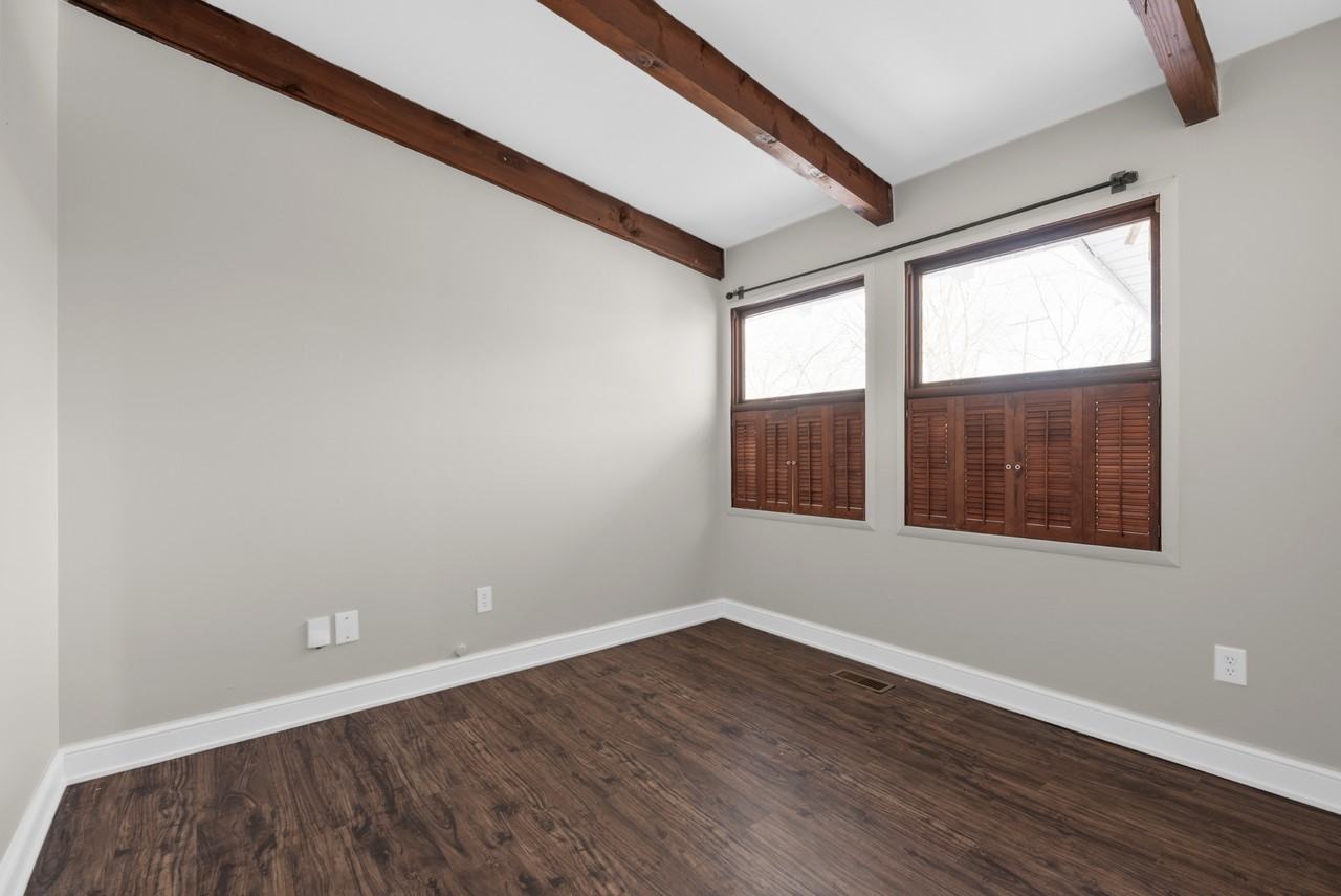 2498 Bristol Rd - Photo 6 of 15