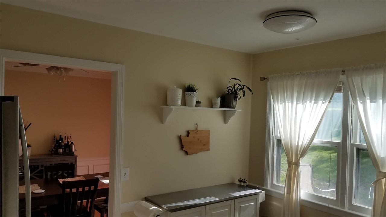 9143 Switzer St - Photo 4 of 13