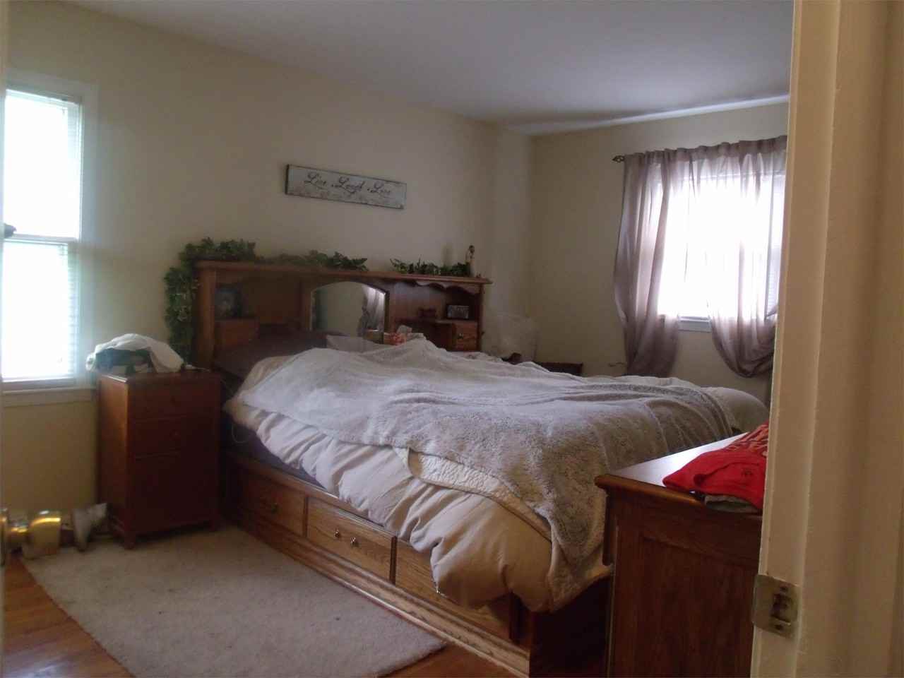 9143 Switzer St - Photo 5 of 13