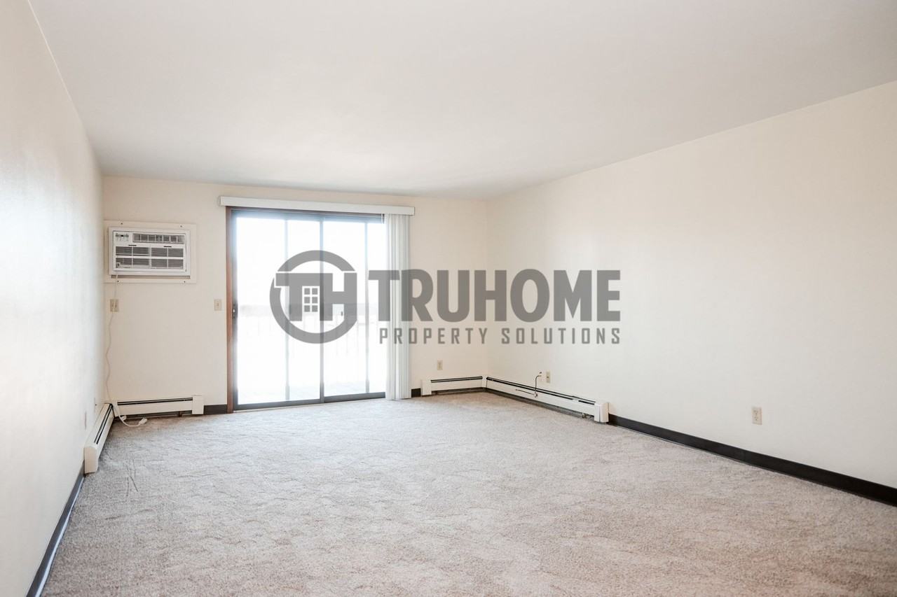 Gallery Apartments - Photo 5 of 13