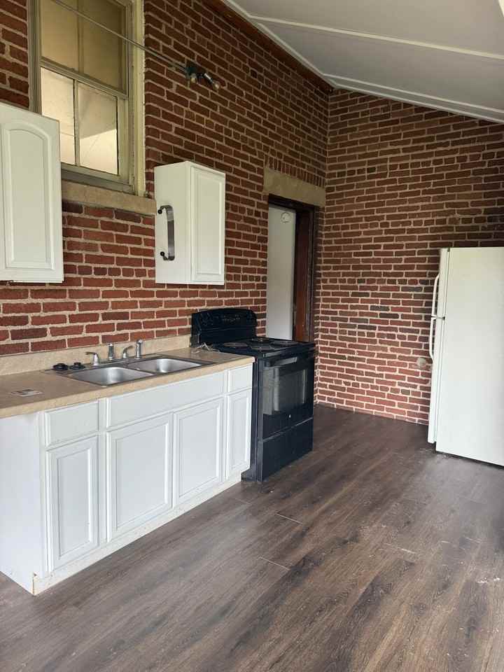 97 Old Middleway Rd #4 - Photo 2 of 5