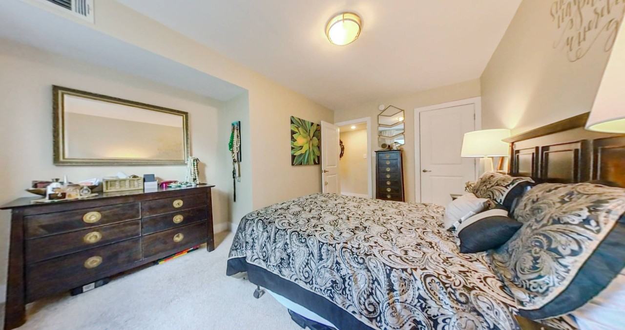 2841 Gainesville St Se #201 - Photo 2 of 9