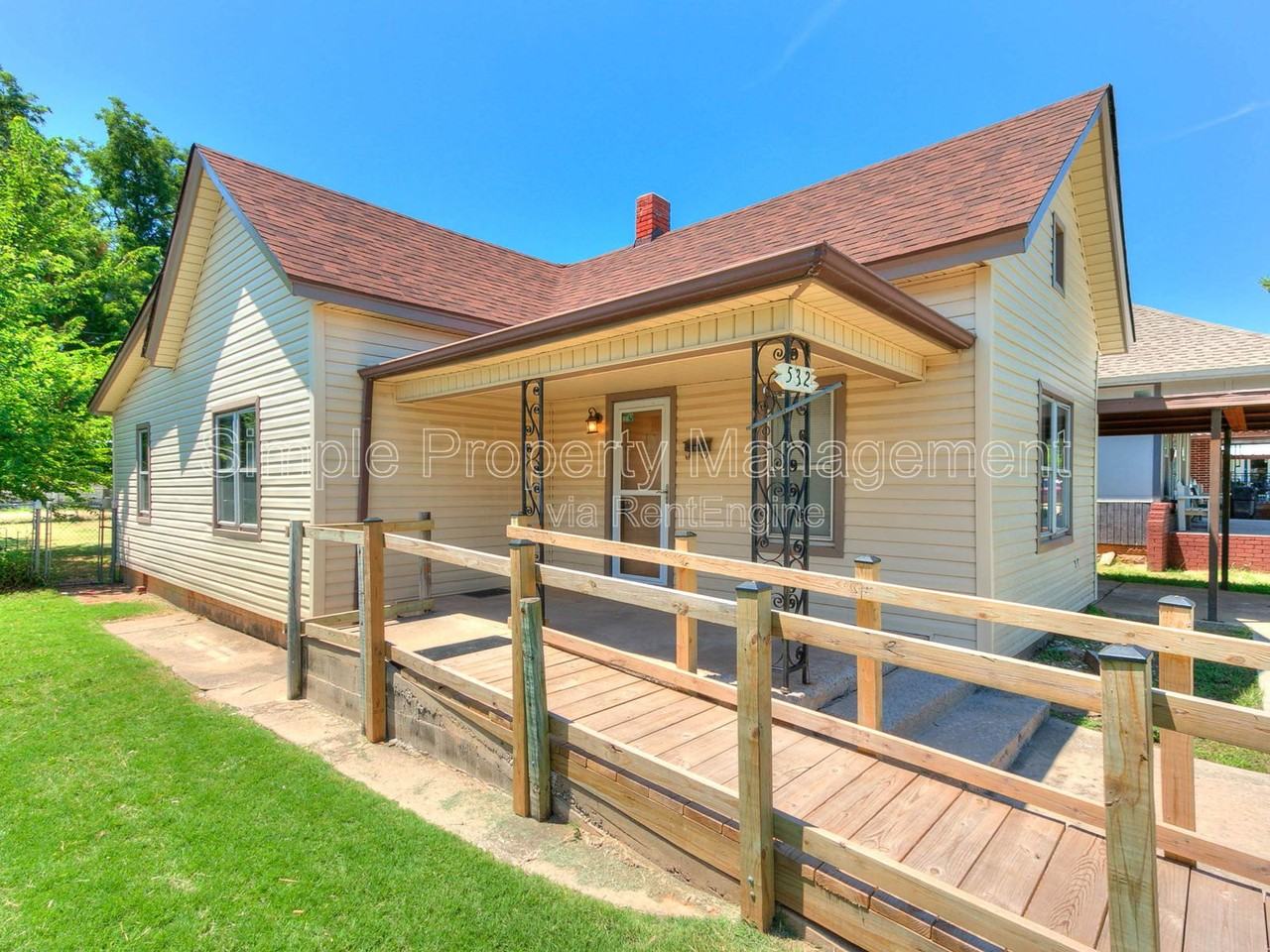 532 Sw 27th St - Photo 2 of 22