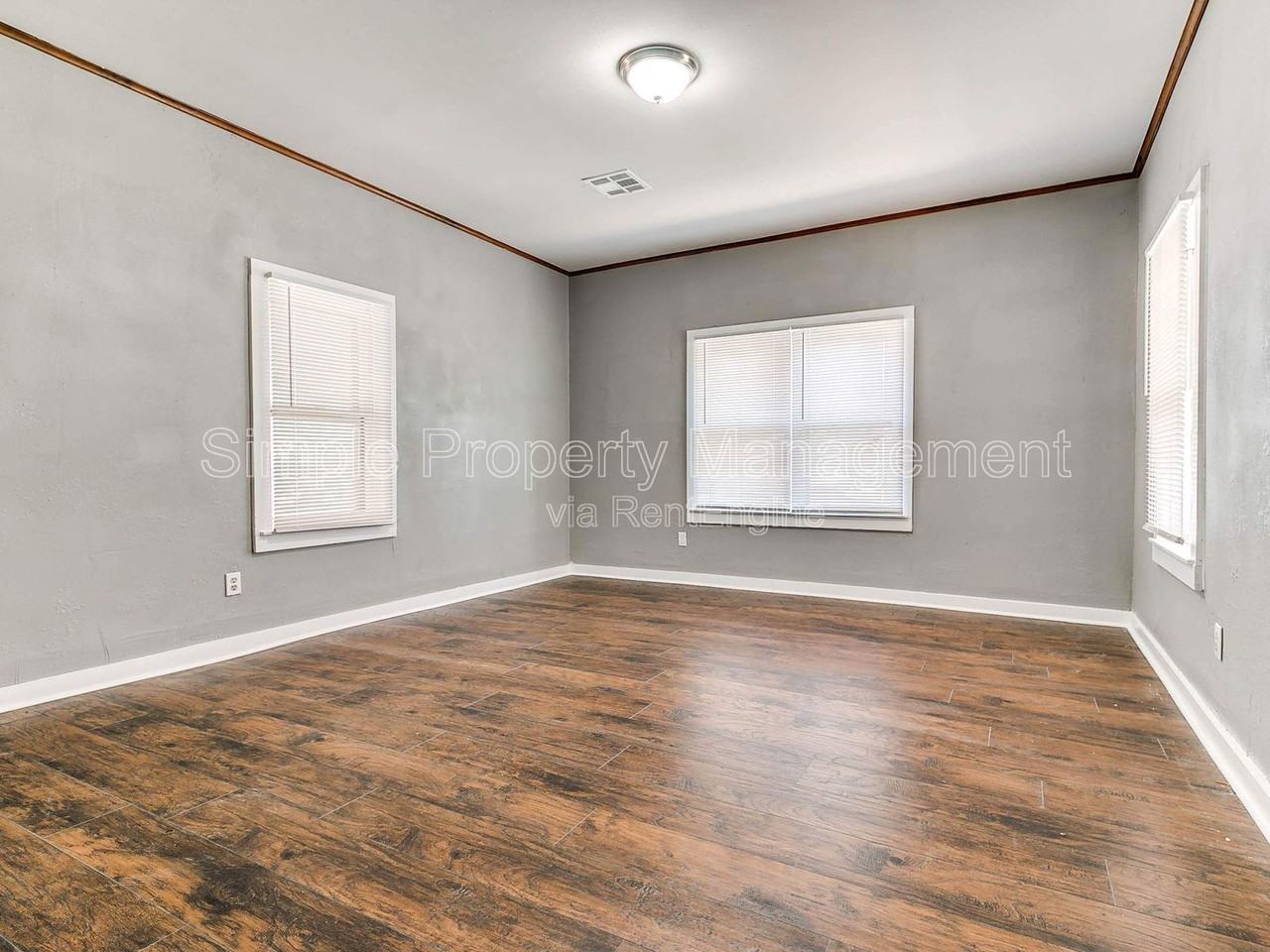 532 Sw 27th St - Photo 3 of 22