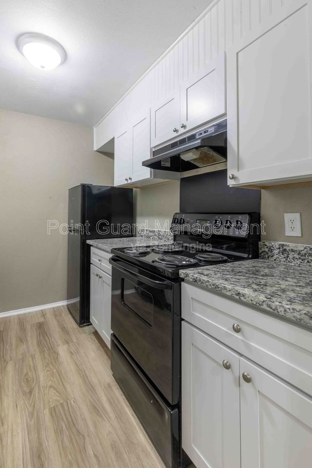 4586 W Kiest Blvd #1095 - Photo 4 of 24