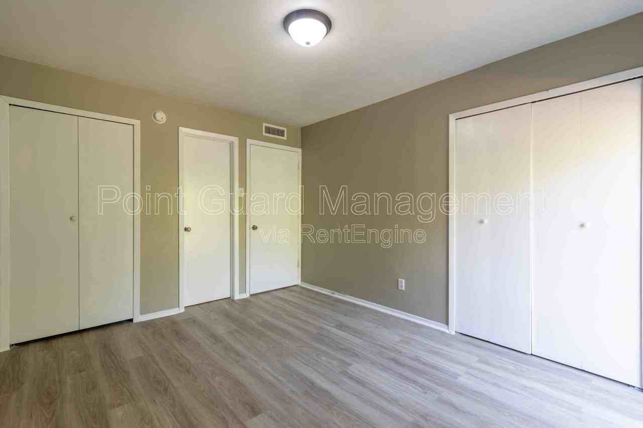4586 W Kiest Blvd #1095 - Photo 6 of 24