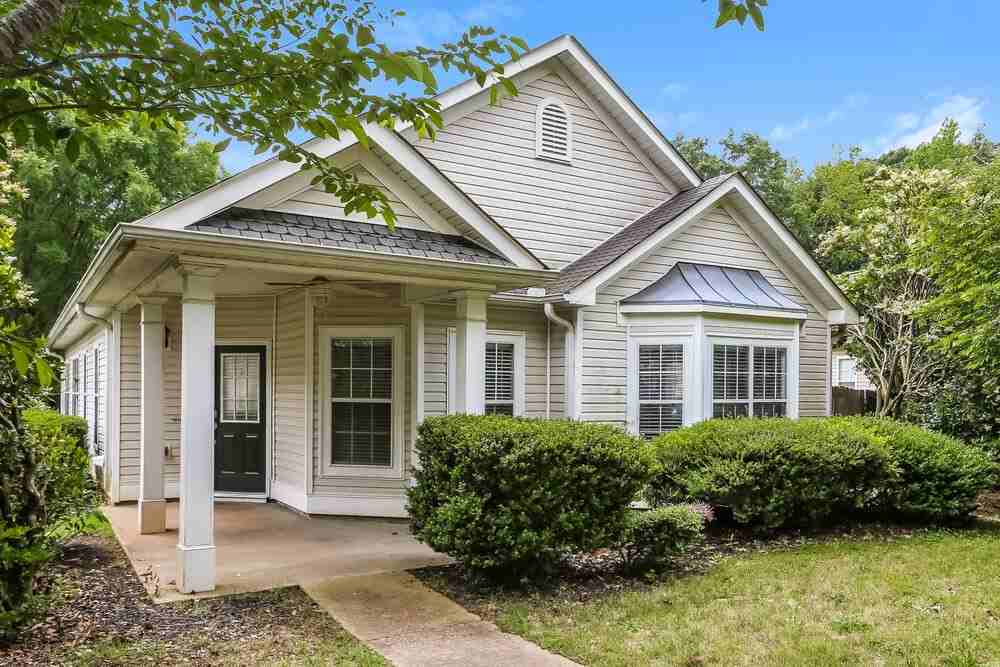 8 Arendt Park Ln - Photo 3 of 16