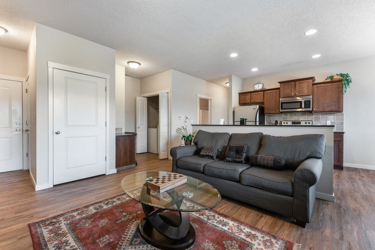 2111 ACCOLADE - Photo 6 of 6