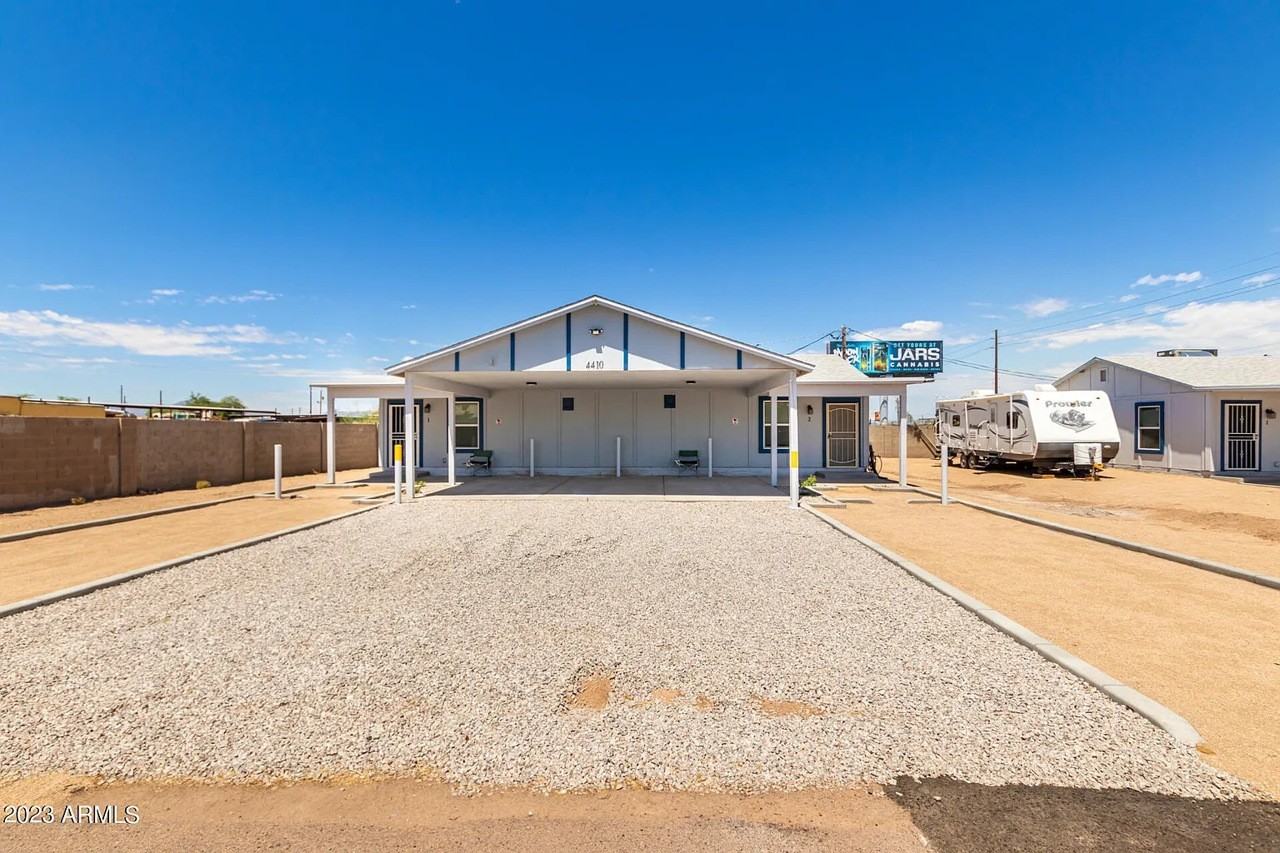 4410 S 12th Dr #1 - Photo 2 of 9