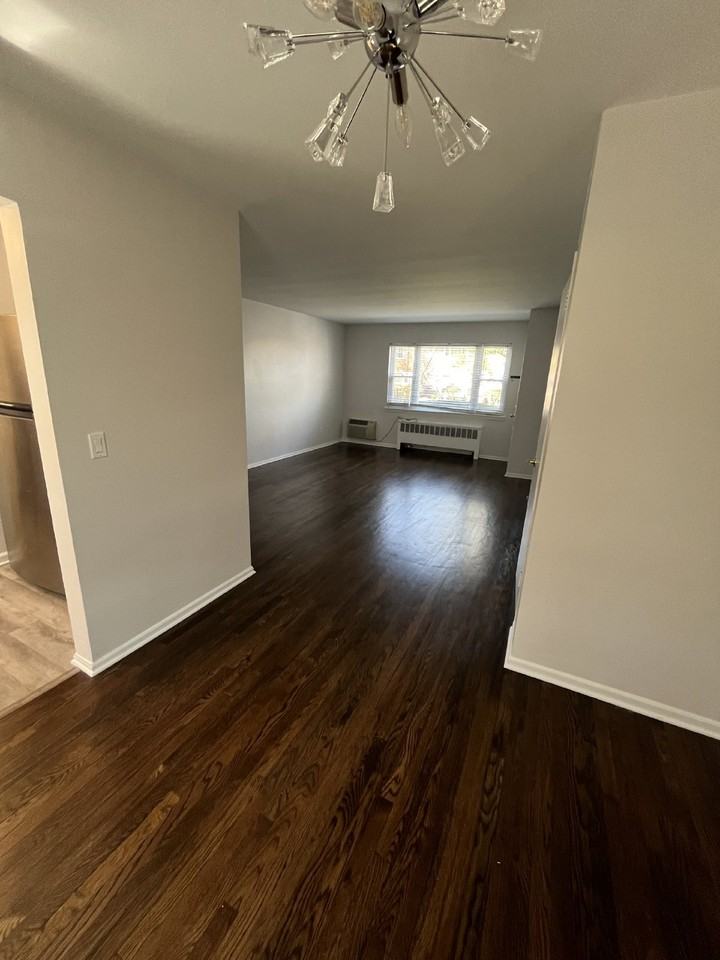 7 Wedgewood Dr Apt 100 - Photo 5 of 12