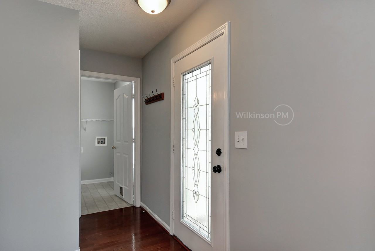 10420 Yellow Rose Ln - Photo 4 of 36