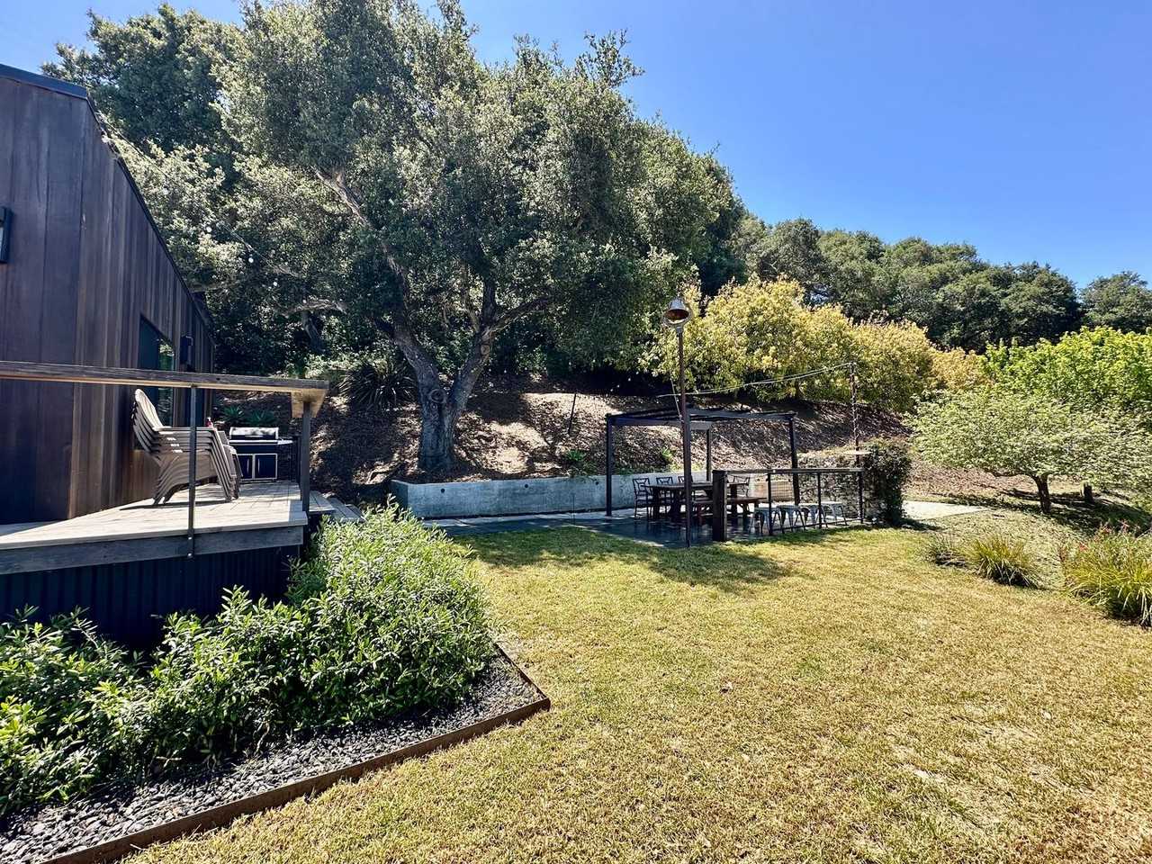 2450 Atascadero Rd - Photo 3 of 32