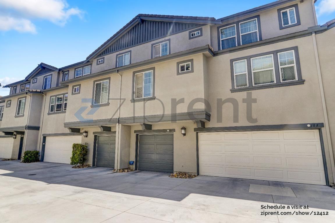 16935 Laurel Hill Ln #181 - Photo 4 of 32