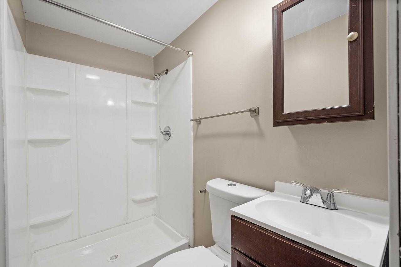 921 15th Street - Photo 2 of 41