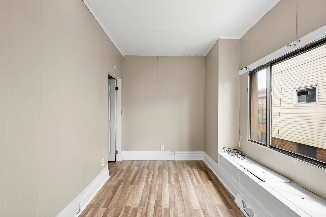 921 15th Street - Photo 6 of 41