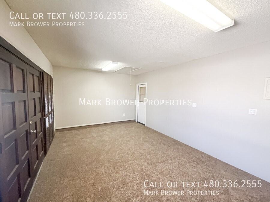 4025 W Carol Ave - Photo 2 of 33