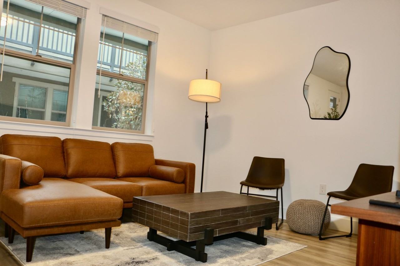Emerald Ridge Apartments - Photo 3 of 17