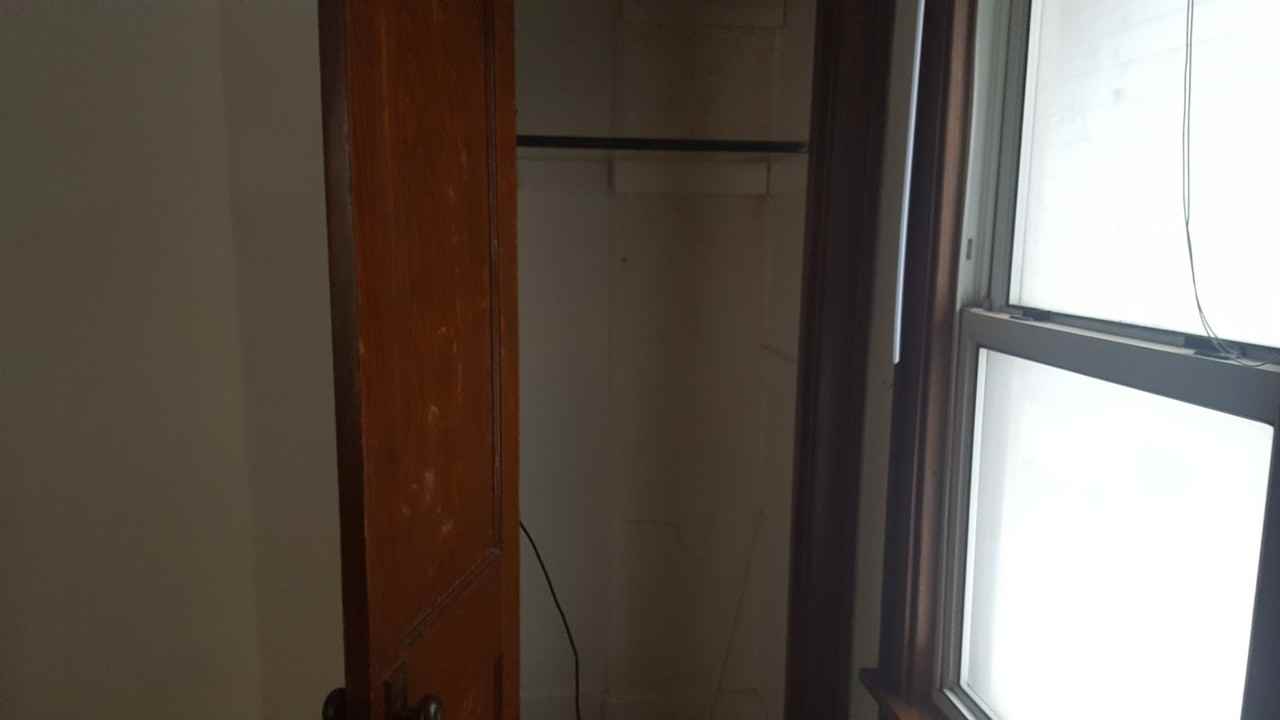 1019 S 19th St - Photo 3 of 13
