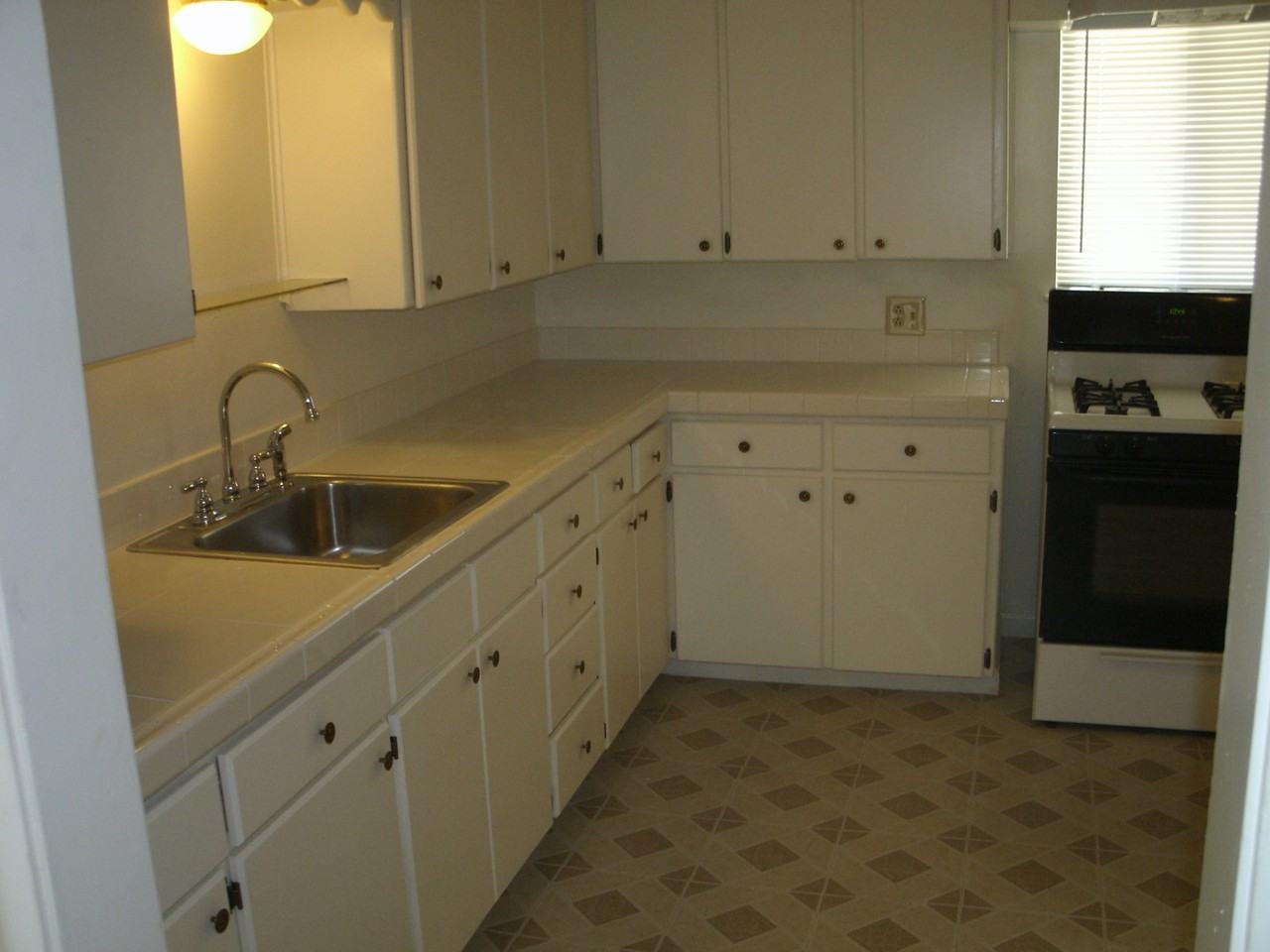 1650 S Bardo St - Photo 3 of 8