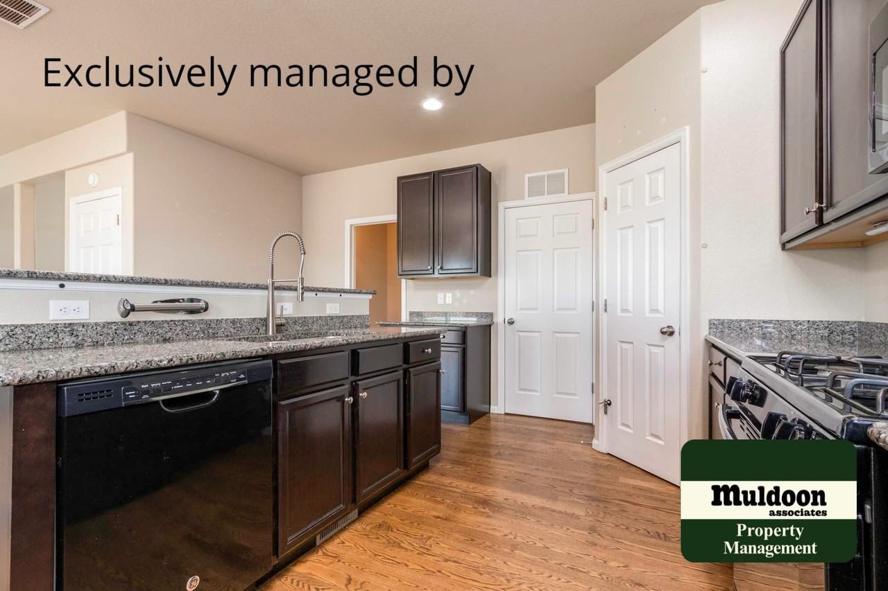 6460 Marilee Way - Photo 2 of 31
